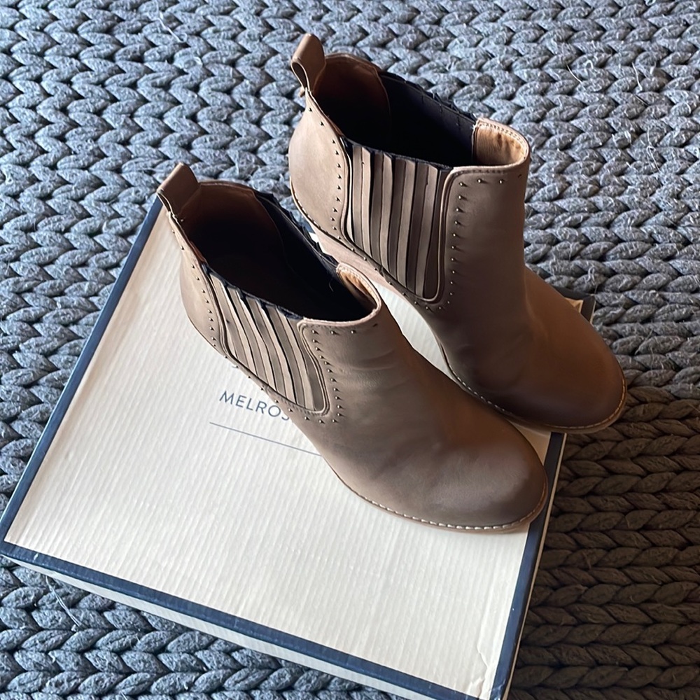 Melrose and Market Merrit Wedge Booties